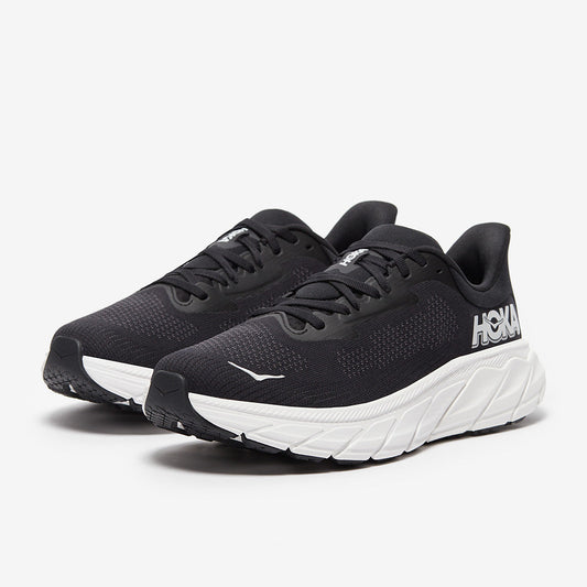 Hoka Arahi 7