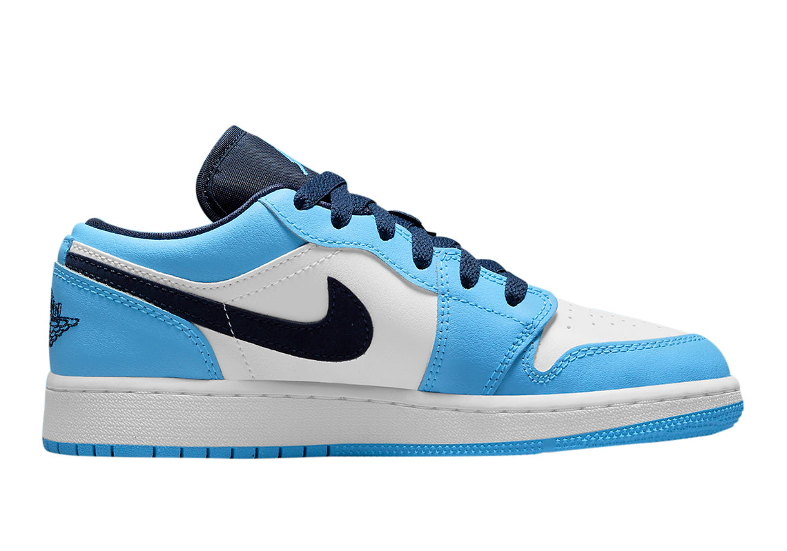 Big Kid's Jordan 1 Low "UNC" White/Dk Powder Blue-Obsidian (553560 144)