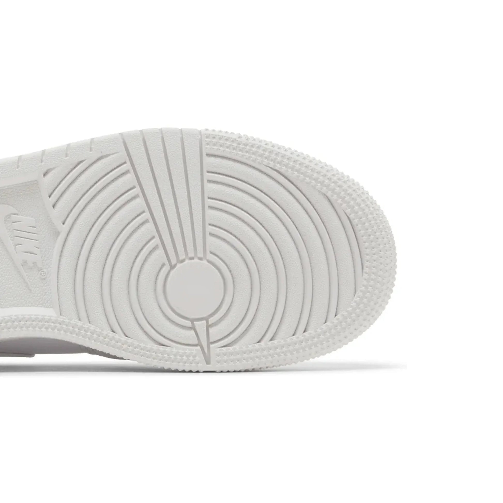 Air Jordan 1 Mid 'Triple White' GS (2023)