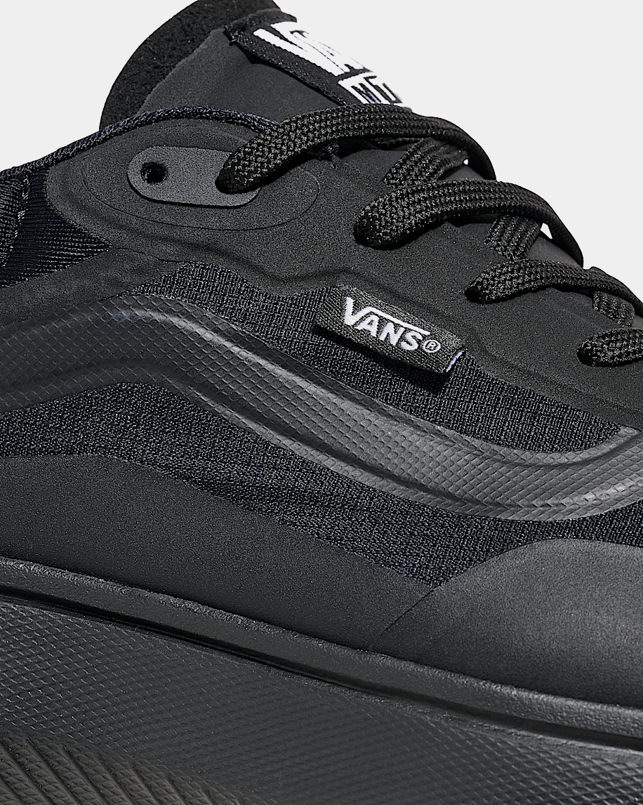 MTE Crosspath Sneakers - Premium Brand Shoes for Men and Women