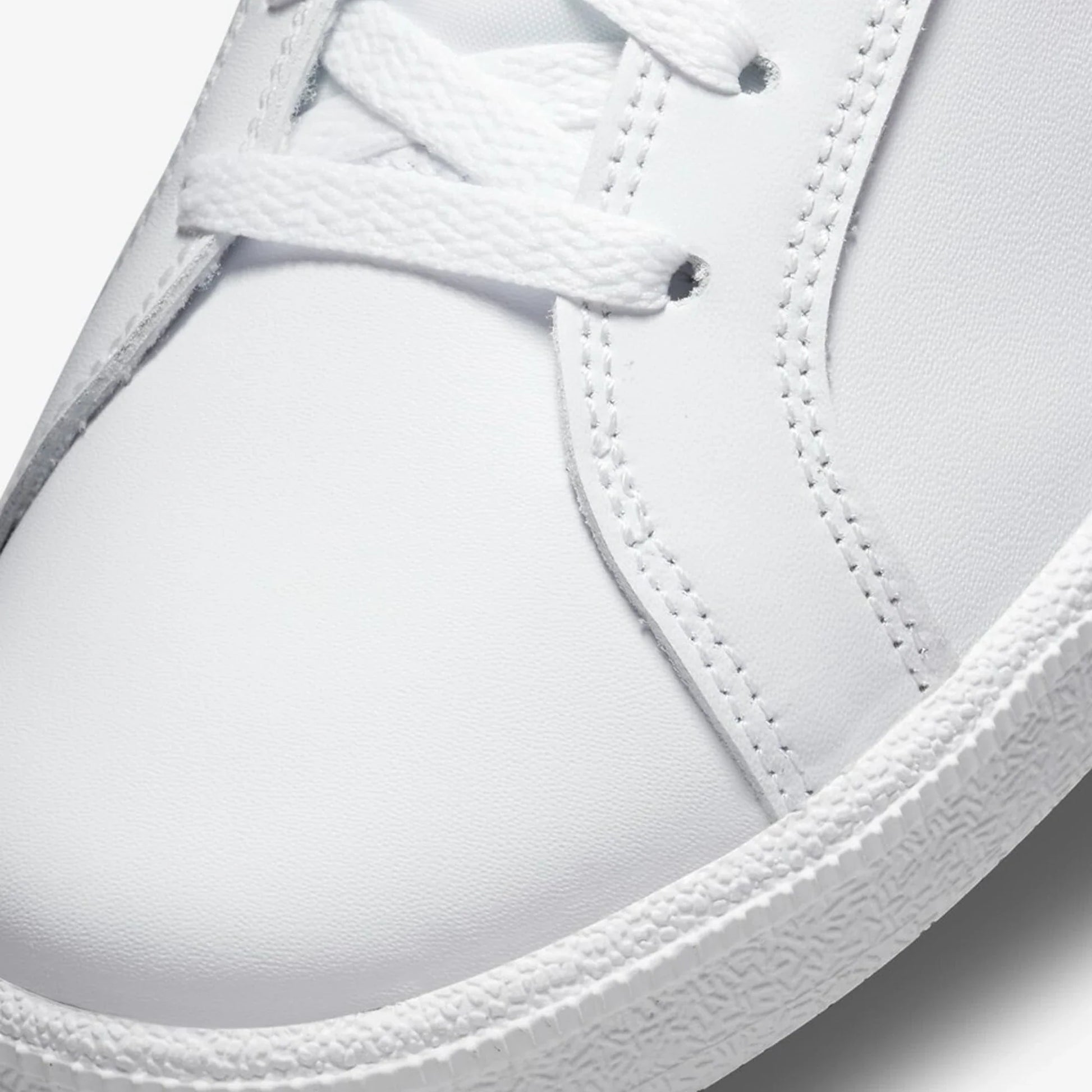 Nike Court Royale 'White Black'