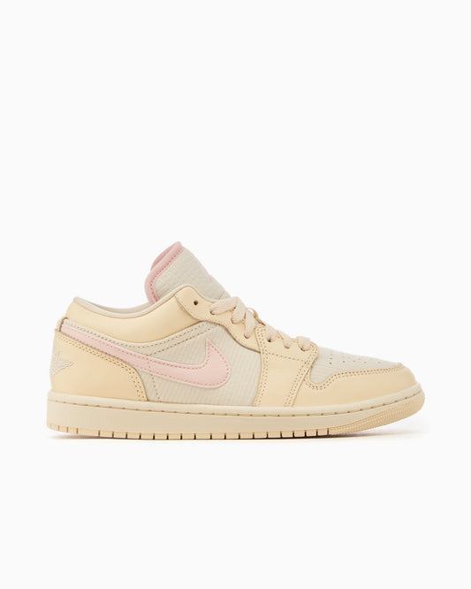 Air Jordan Women's 1 Low SE